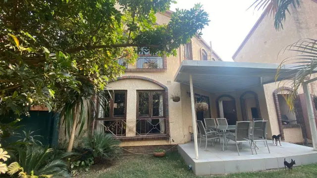 Townhouse/Cluster to Rent in Newlands