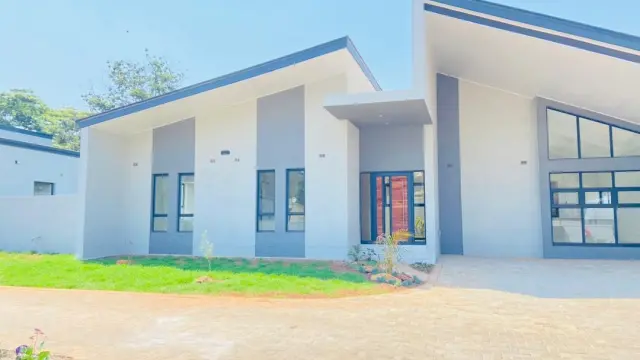 Townhouse/Complex/Cluster to Rent