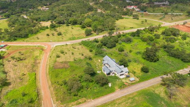 Upmarket Residential Stands In Lifestyle Estate