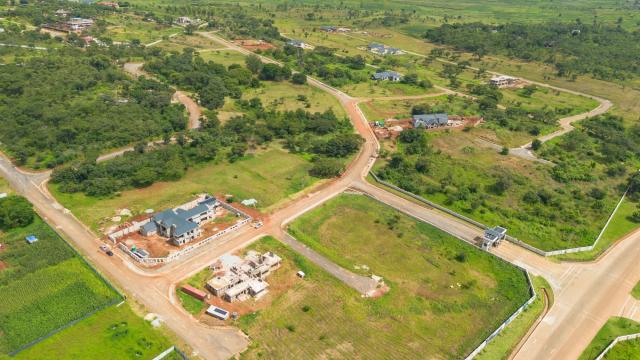 Upmarket Residential Stands In Lifestyle Estate