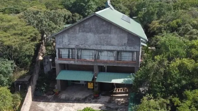 House for Sale in Riverside North