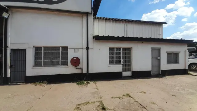 Other Commercial to Rent in Southerton