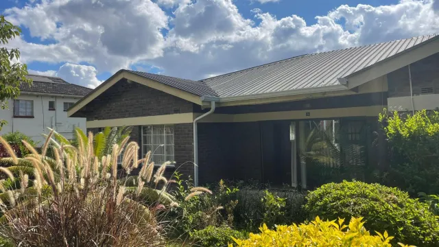 Cottage/Garden Flat for Sale