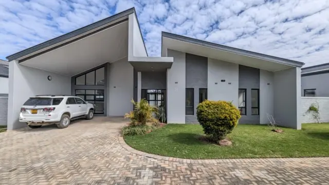 Townhouse/Complex/Cluster for Sale