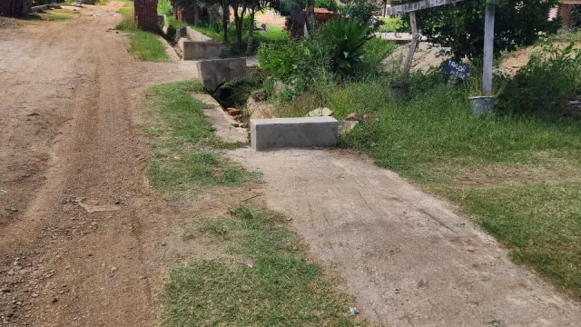 Stand for Sale
