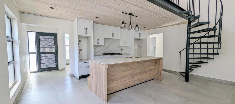 Townhouse/Complex/Cluster for Sale in Newlands, Harare North