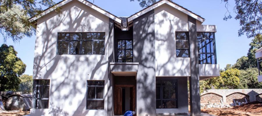 Townhouse/Complex/Cluster for Sale in Greendale North, Harare North