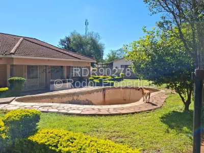 House For Sale in Hillcrest