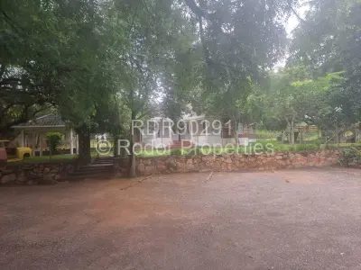 House For Sale in Burnside