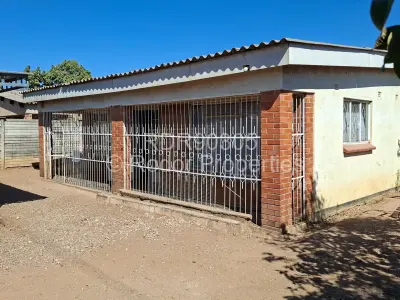 House For Sale in Tshabalala