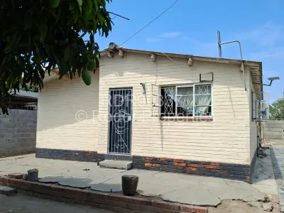 House For Sale in Gwabalanda