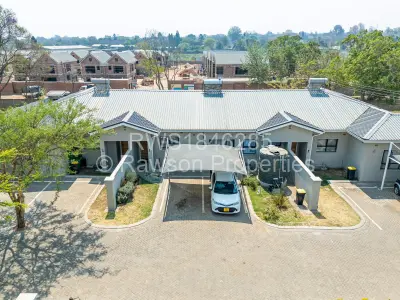 Townhouse/Complex/Cluster for Sale in Greendale North