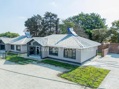 Townhouse/Cluster for Sale in Waterfalls