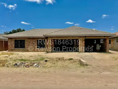 House for Sale in Mainway Meadows