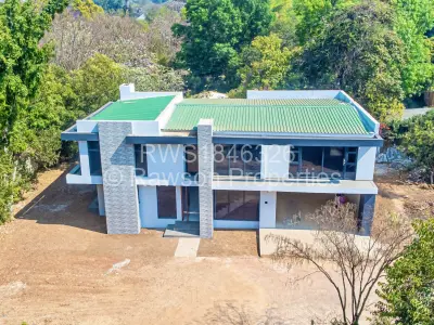 Townhouse/Complex/Cluster for Sale in Highlands