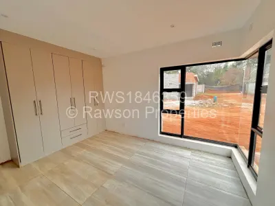 Townhouse/Complex/Cluster for Sale in Pomona
