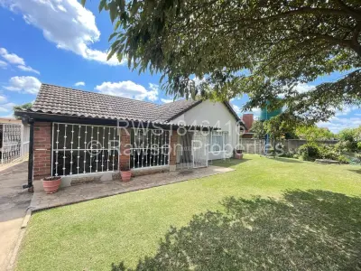 House For Sale in Ashdown Park