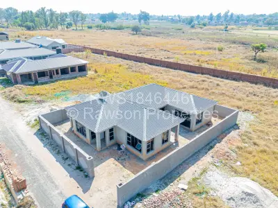 Townhouse/Cluster For Sale in Greendale North