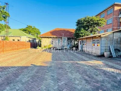 Office For Sale in Avenues