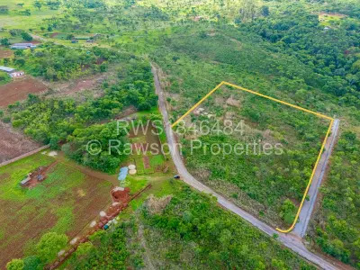 Farm/Plot For Sale in Glen Forest