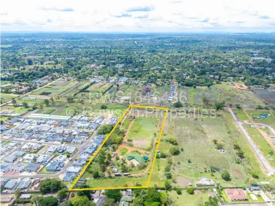 Commercial Stand For Sale in Greendale North