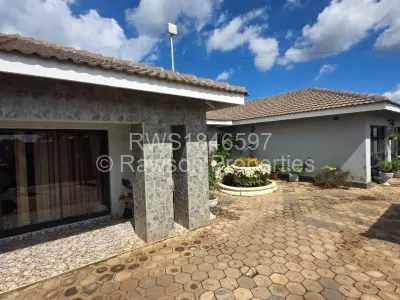 House For Sale in Haydon Park