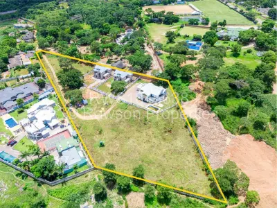 Townhouse/Cluster For Sale in Borrowdale