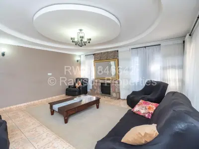 House For Sale in Strathaven