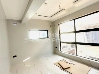 Townhouse/Cluster For Sale in Prospect