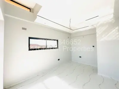 Townhouse/Cluster For Sale in Prospect