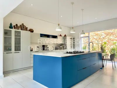 House For Sale in Glen Lorne