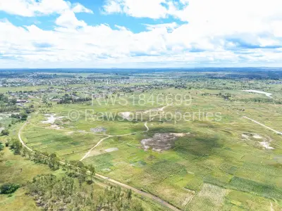 Residential Stand For Sale in Manresa