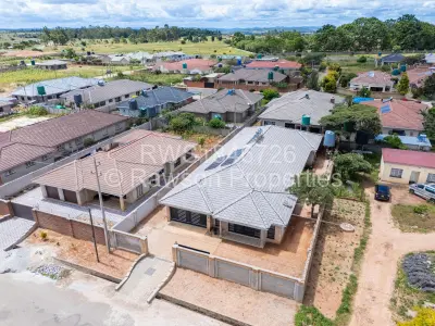 House For Sale in Manresa