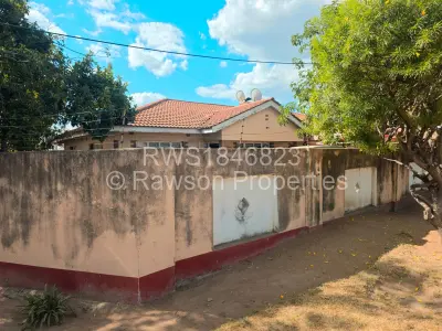 House For Sale in Mainway Meadows