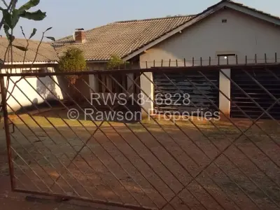House For Sale in Chinhoyi