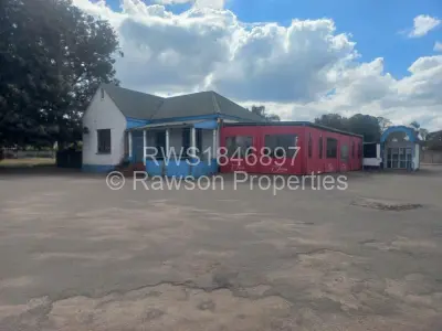 Retail/Shop For Sale in Hatfield