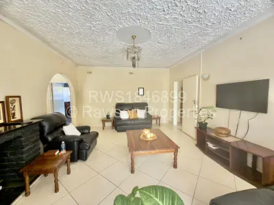 House For Sale in Bluff Hill