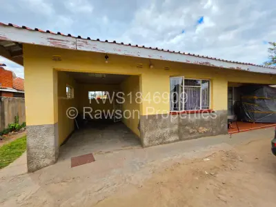 House For Sale in Mainway Meadows