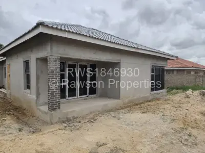 House For Sale in Zimre Park