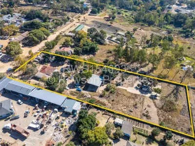 Commercial Stand For Sale in Hatfield