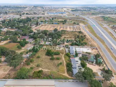 Commercial Stand For Sale in Waterfalls