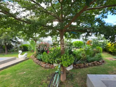 House For Sale in Haydon Park