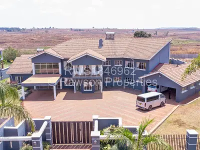House For Sale in Brookeview