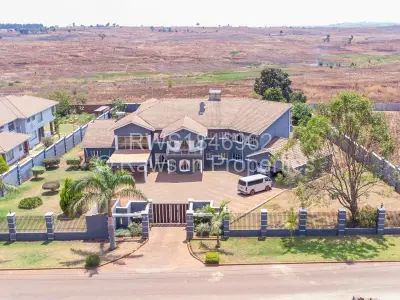 House For Sale in Brookeview