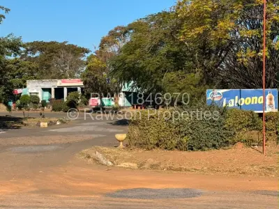 Commercial Stand For Sale in Kadoma