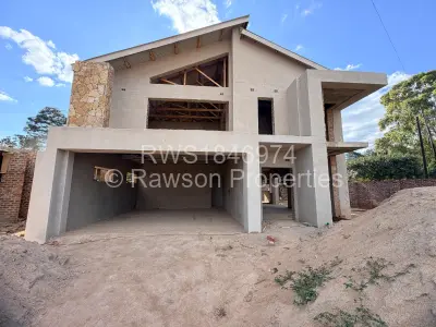Townhouse/Cluster For Sale in Highlands