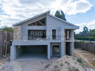 Townhouse/Cluster For Sale in Highlands