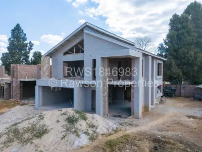 Townhouse/Cluster For Sale in Highlands