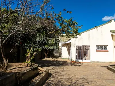 House For Sale in Zimre Park