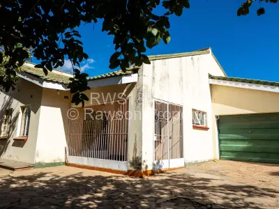 House For Sale in Zimre Park